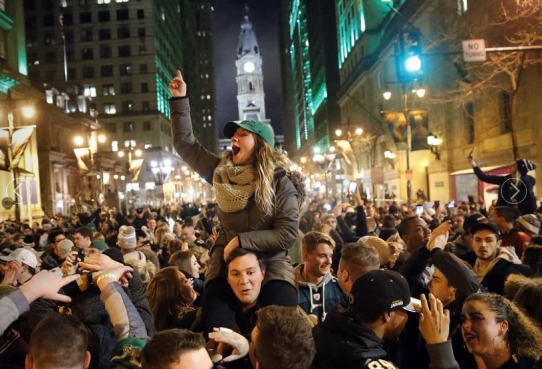 SuperBowl 2018: succes spectaculos și surprinzător al ”vulturilor” din Philadelphia. Party pe străzi! | VIDEO