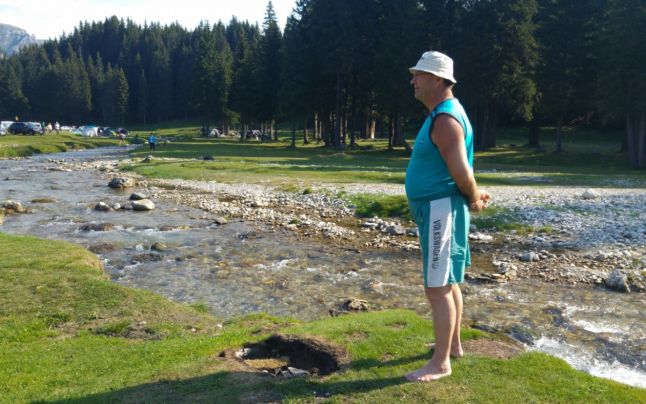 Platoul Padina, ideal pentru o vacanță cu rulota. Oaza de răcoare din Munții Bucegi