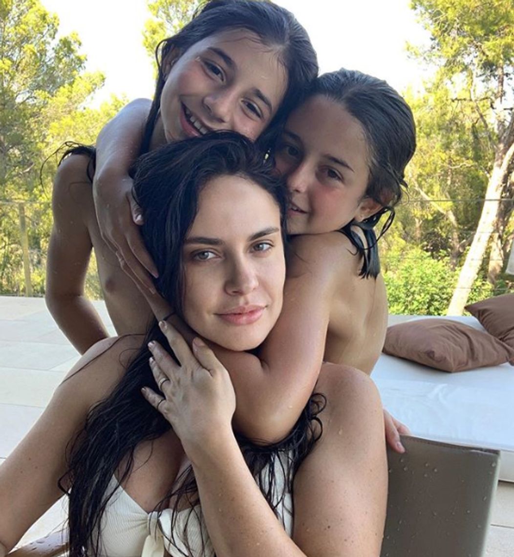 Adelina Chivu, soția lui Cristi Chivu, și-a deschis sufletul. „Am fost supusă bullying-ului o foarte bună perioadă, de toți cunoscuții și familia mea”