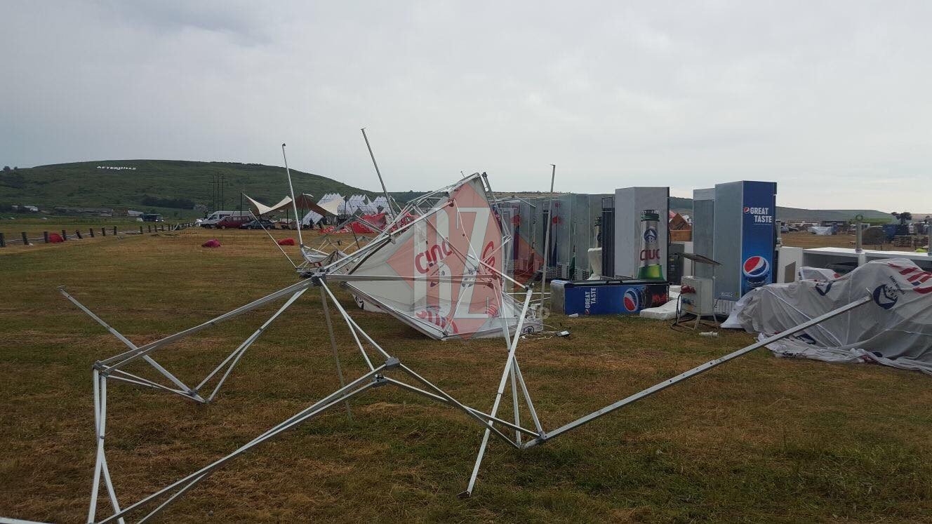 Șase persoane rănite la festivalul Afterhills de la Iași. Vijelia a doborât cortul