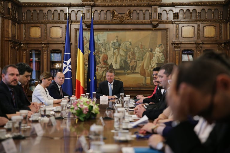 FOTO | Klaus Iohannis, la începutul întâlnirii cu reprezentanţii magistraţilor: "Astăzi o să discutăm despre justiţie şi legile justiţiei, şi vreau să fie preluată această declaraţie"