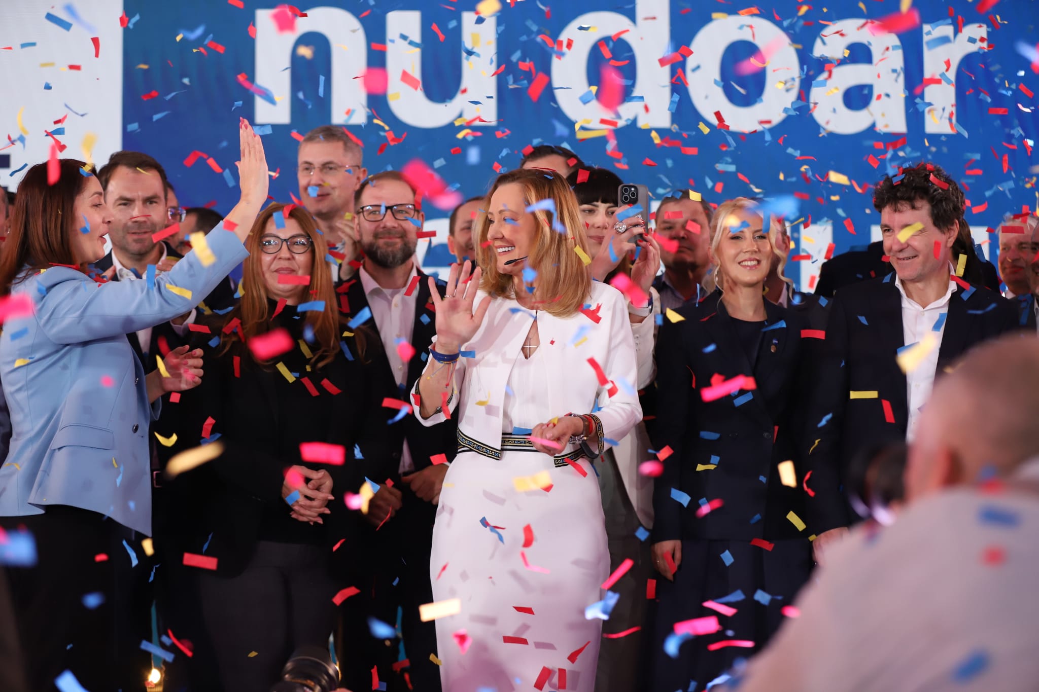 Elena Lasconi, candidatul USR la prezidențiale: „România merită mai mult decât bani furaţi cu portbagajul”
