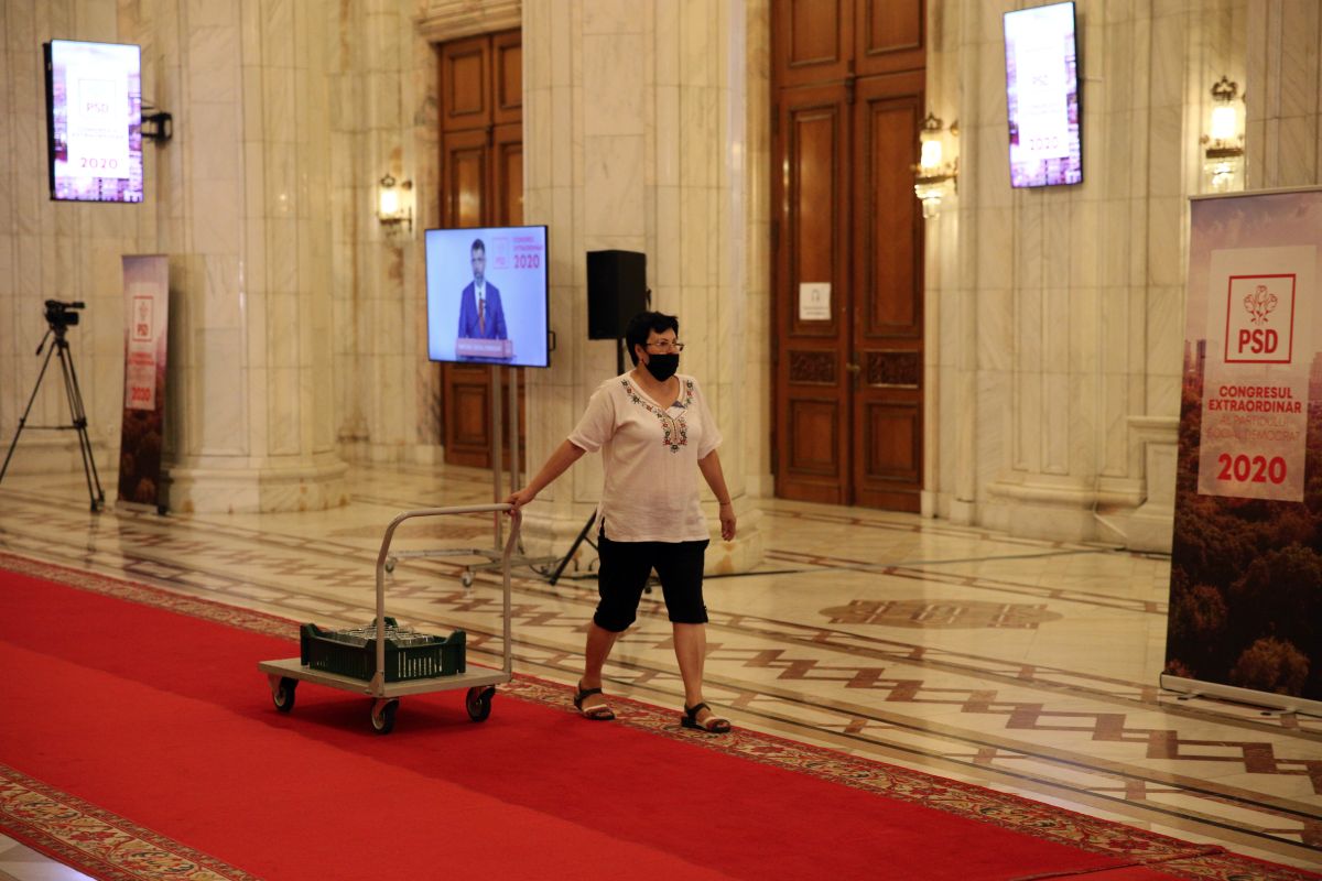 VIDEO | Ce nu s-a văzut la congresul PSD de sâmbătă, încă unul unde s-a promis schimbarea partidului. Observații de reporter