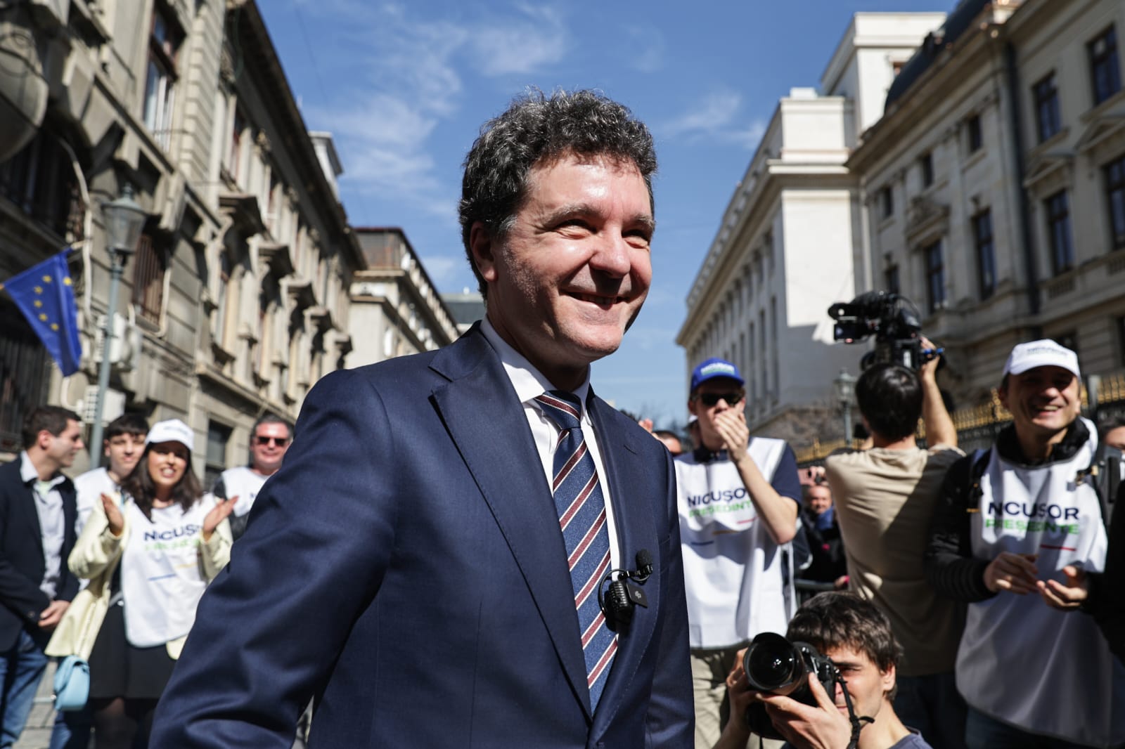 Nicușor Dan și-a depus candidatura la alegerile prezidențiale: „Vocea oamenilor se va auzi mult mai mult”
