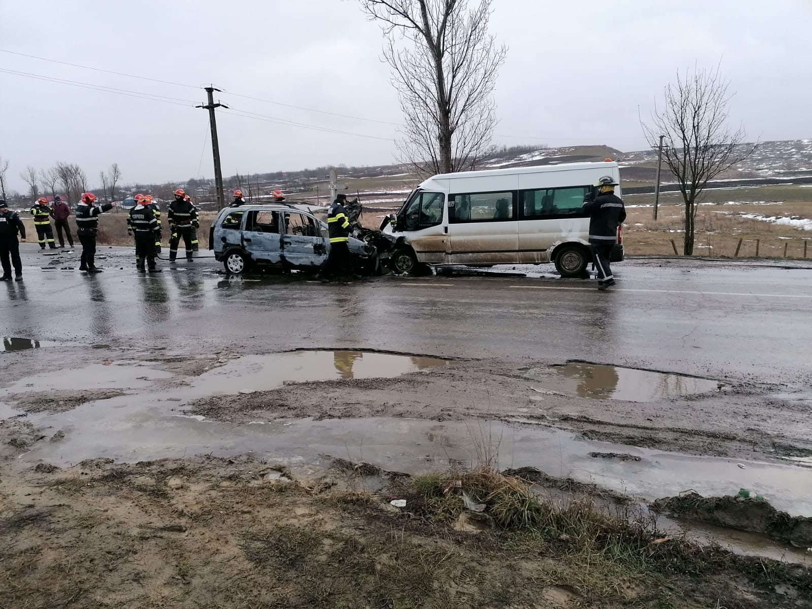 UPDATE | Accident rutier în Botoșani. 11 persoane au fost rănite, una fiind în stare de inconștiență