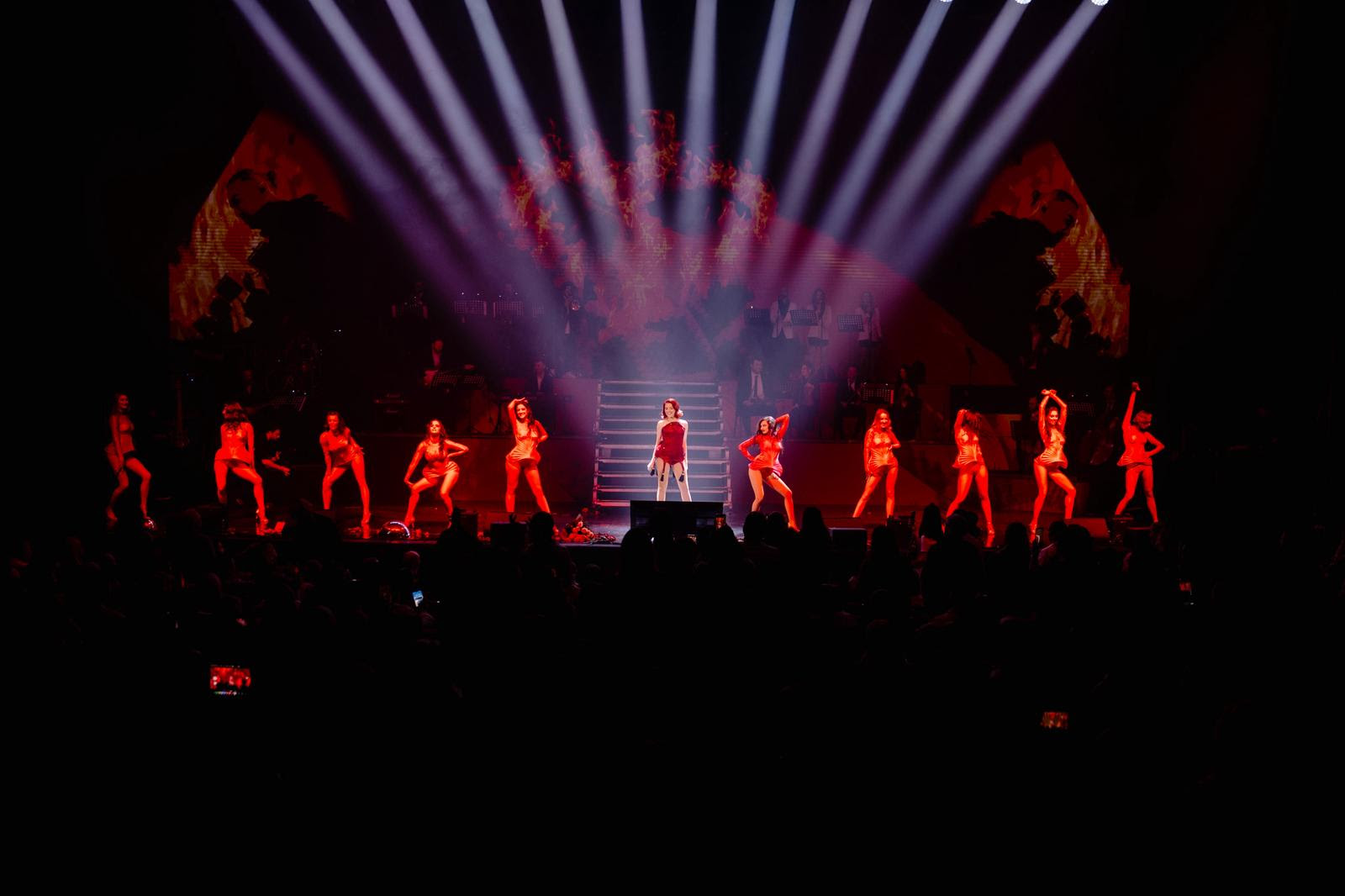 Cum a apărut Lidia Buble pe scena de la Sala Palatului din București: „A meritat”. Andreea Esca i-a fost alături