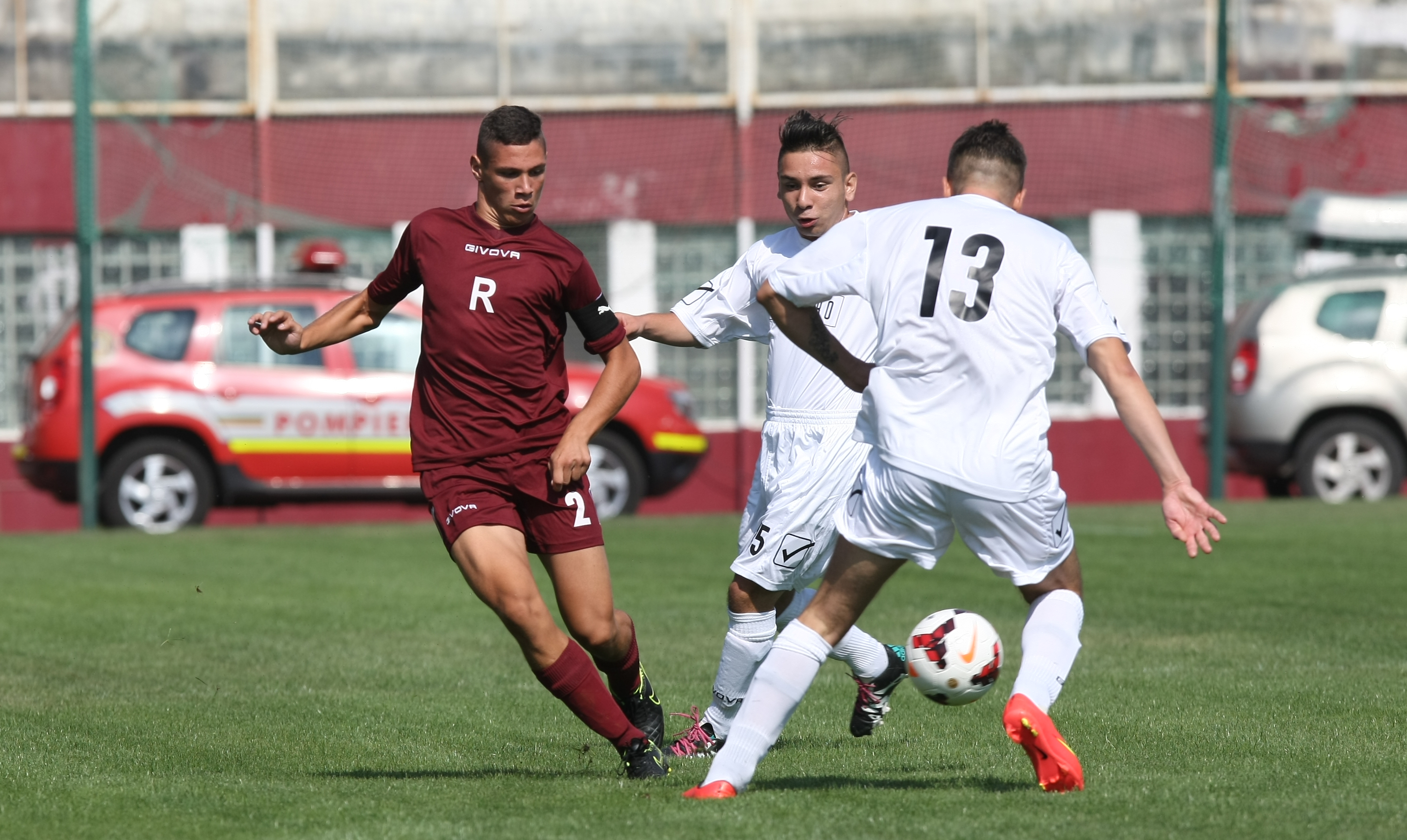 Meciul AFC Rapid - ASSC Rapid, din Liga V, întârziat cu un sfert de oră: s-a defectat imprimanta care tipărea biletele! Scor categoric: 5-0 | FOTO