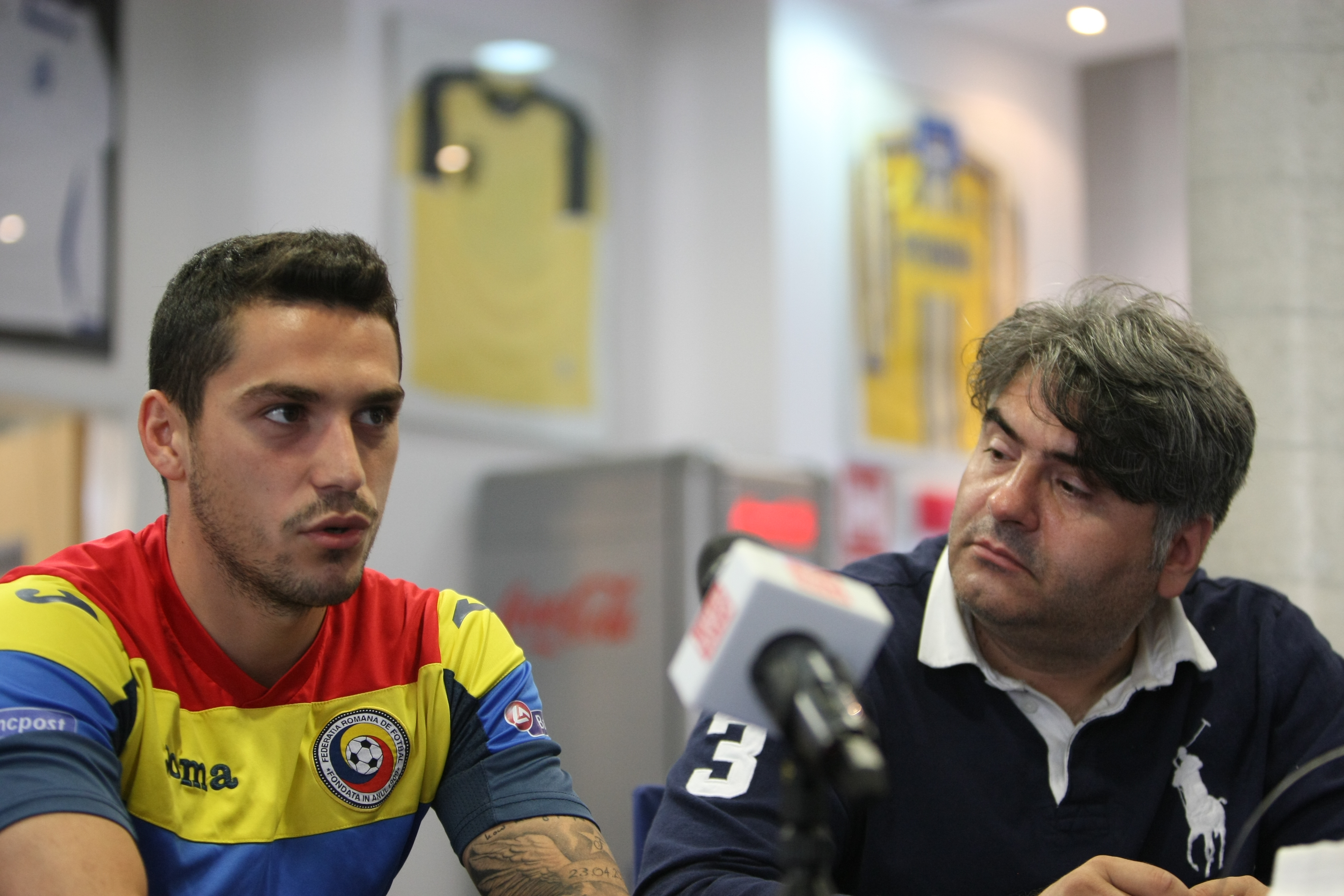 Euro 2016. Nicușor a devenit Nicolae! ”Mă simt bine cu 10 pe spate, dar lumea să nu se aștepte să fiu Hagi!”. Vom avea ”generația lui Stanciu”? ”Să fie rezultate, apoi știți voi să ne botezați” | FOTO&VIDEO EXCLUSIV