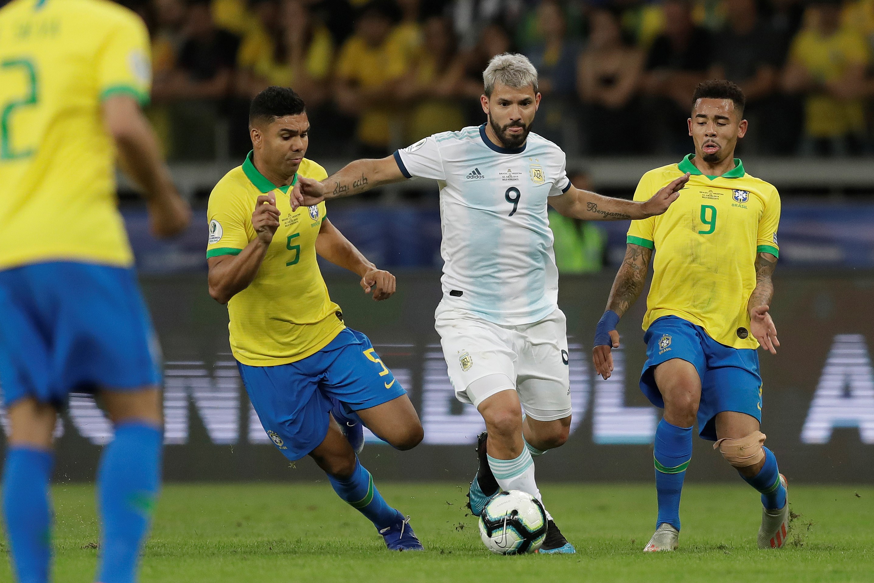Argentinienii, eliminați, dar mândri. Scaloni: ”Am făcut un meci mare şi am fost superiori Braziliei”
