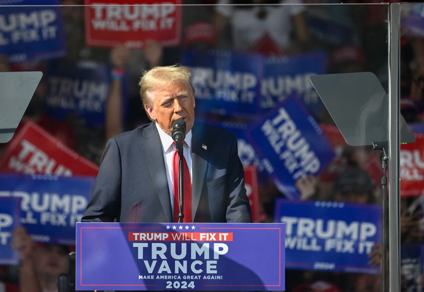 Cine este Donald Trump, candidatul republican pentru Casa Albă. A avut unul dintre cele mai controversate mandate din istoria SUA