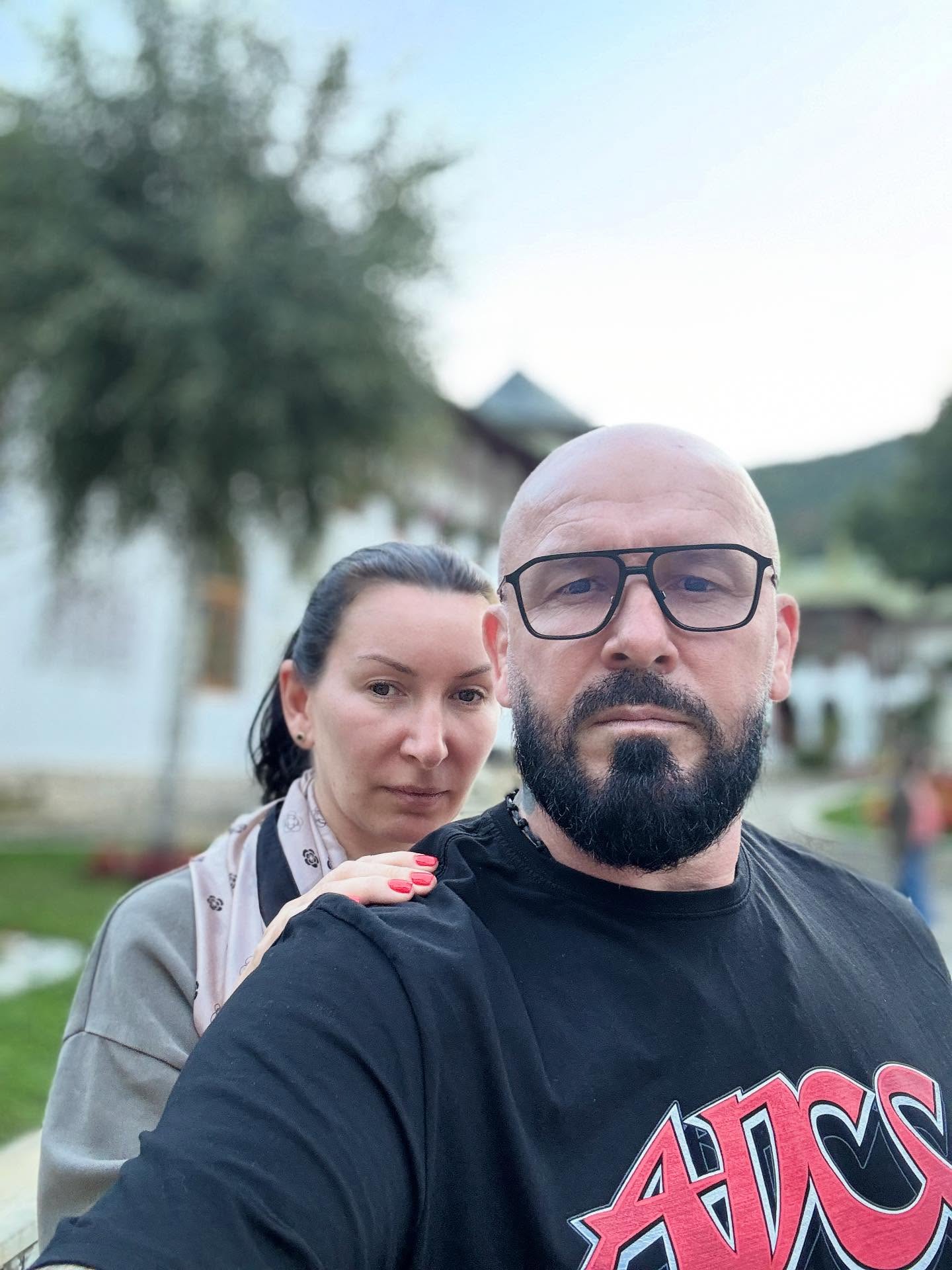 Anunțul făcut de Cătălin Zmărăndescu după ce filmările la Power Couple s-au încheiat. Ce a spus despre soția lui. „Un final care nu înseamnă sfârșit, ci începutul unei noi etape”