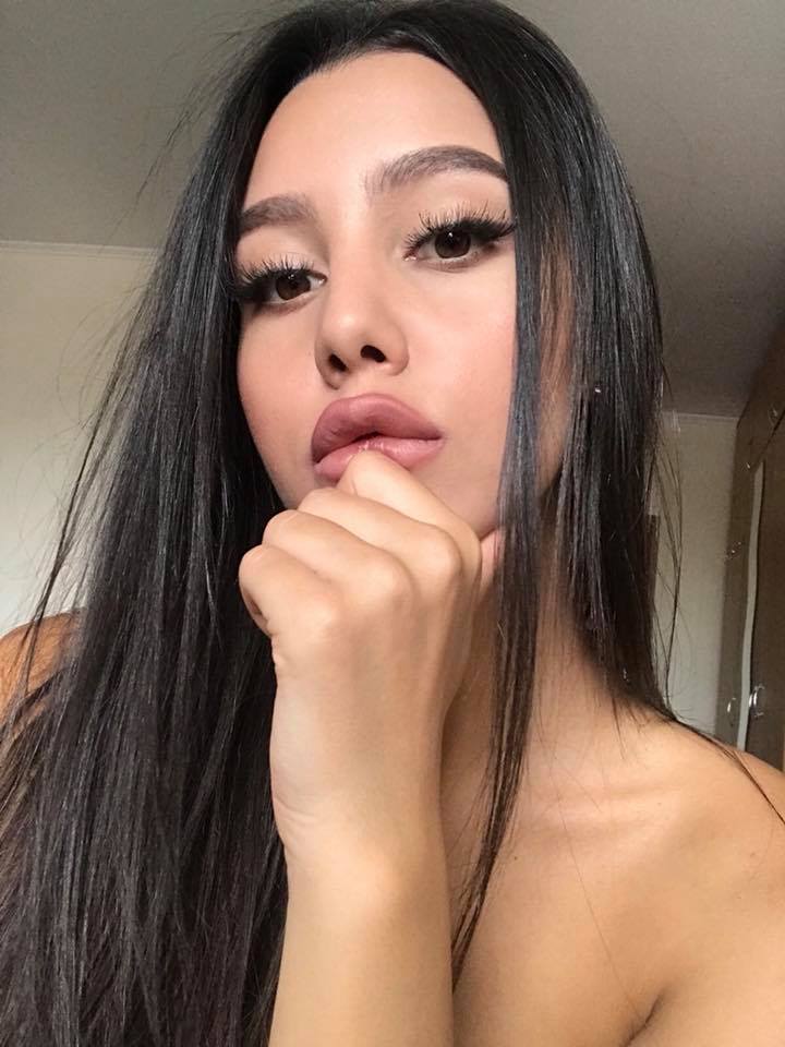Cătălin Botezatu, distracție de zile mari cu o brunetă super sexy la Untold. Designerul nu s-a uitat la bani | FOTO