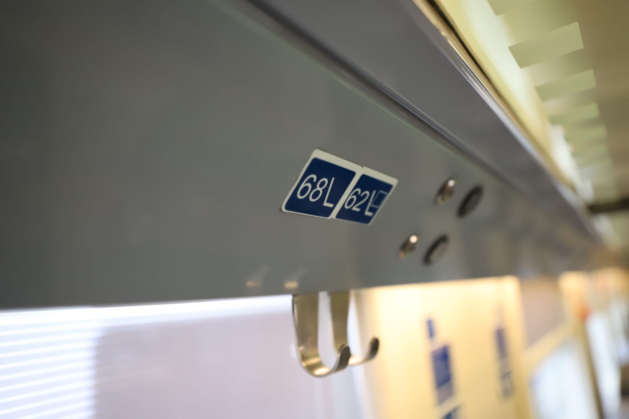 Viteză, confort și lift pentru persoane cu dizabilități. Primul tren modernizat complet circulă de astăzi pe ruta București-Constanța