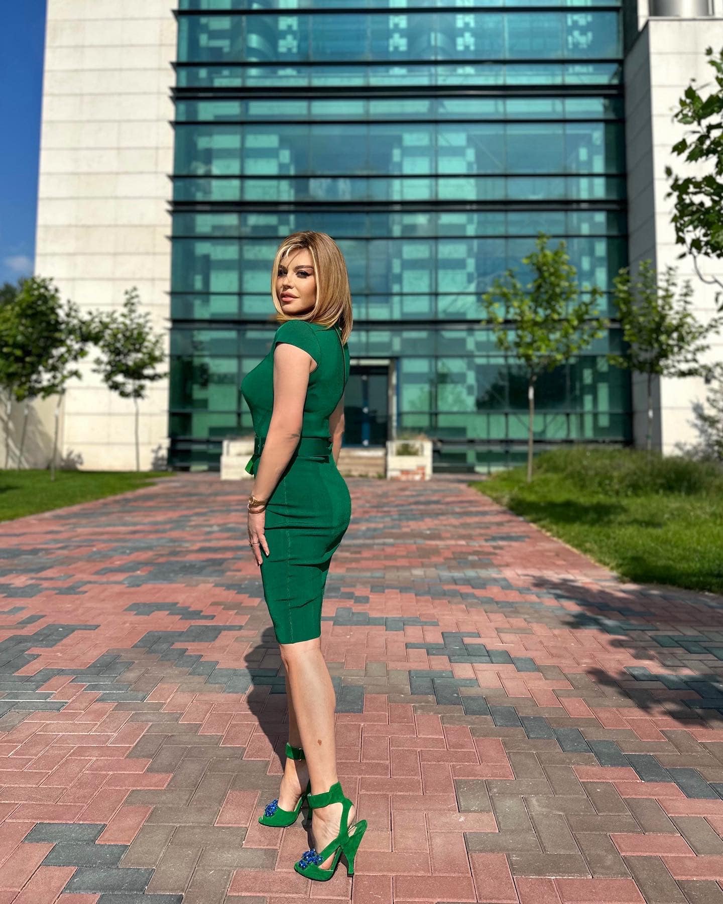 Loredana Groza, îmbrăcată din cap până în picioare în roz. S-a inspirat din ținutele lui Barbie, iar fanii au reacționat: „Absolut superbă”