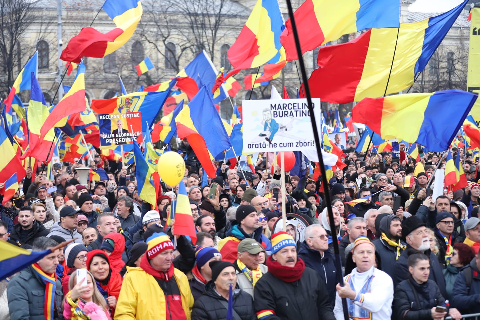 Străzi închise de poliție în ultima clipă în București, în timpul mitingului anunțat de AUR pe 1 martie