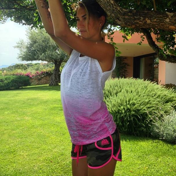GALERIE FOTO / Melissa Satta, femeia fatală a Italiei: ^”Știu cum să înnebunesc un bărbat!”