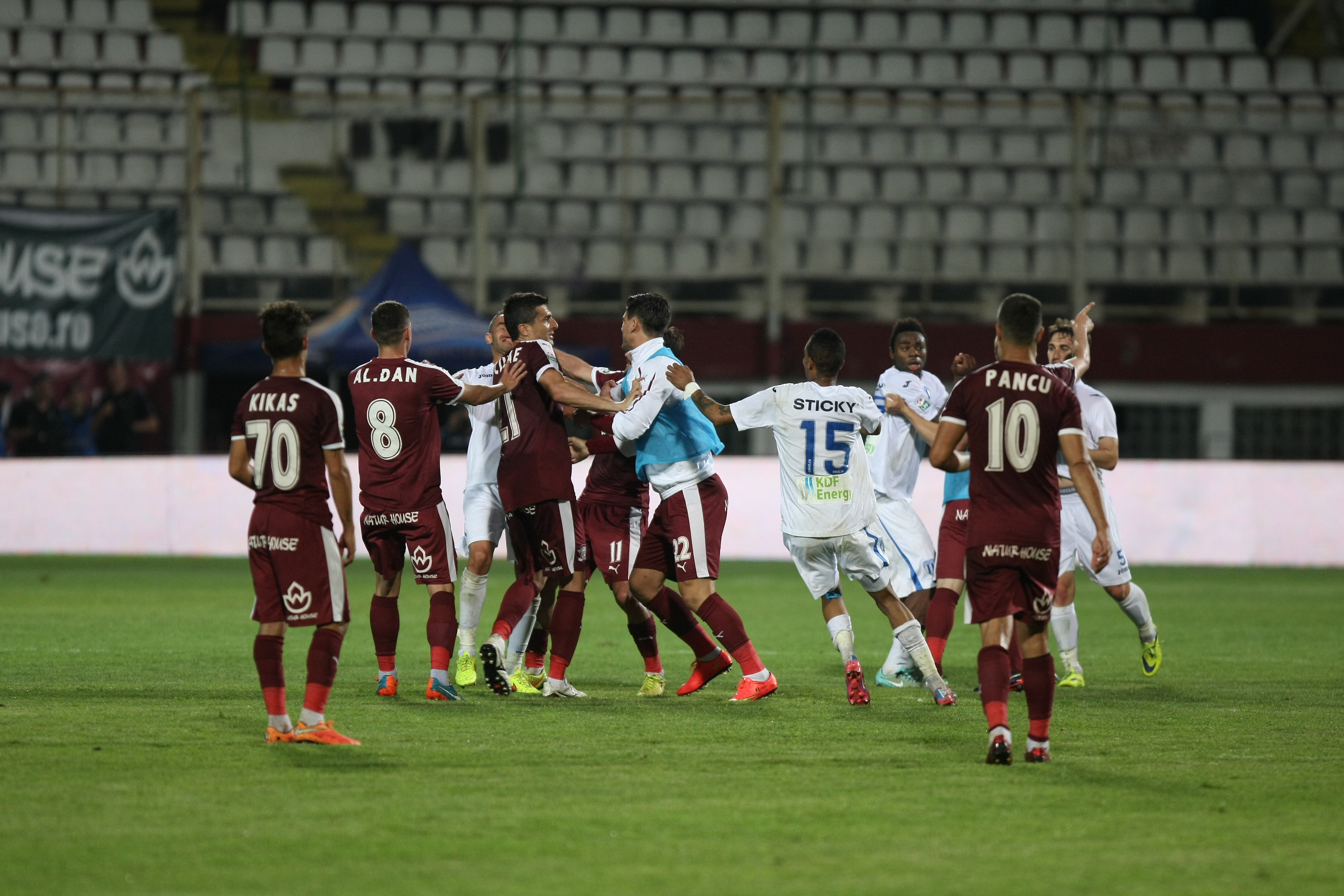 Comisia de Disciplină a FRF nu a putut judeca incidentele de la finalul partidei Rapid - CS U Craiova (1-2)
