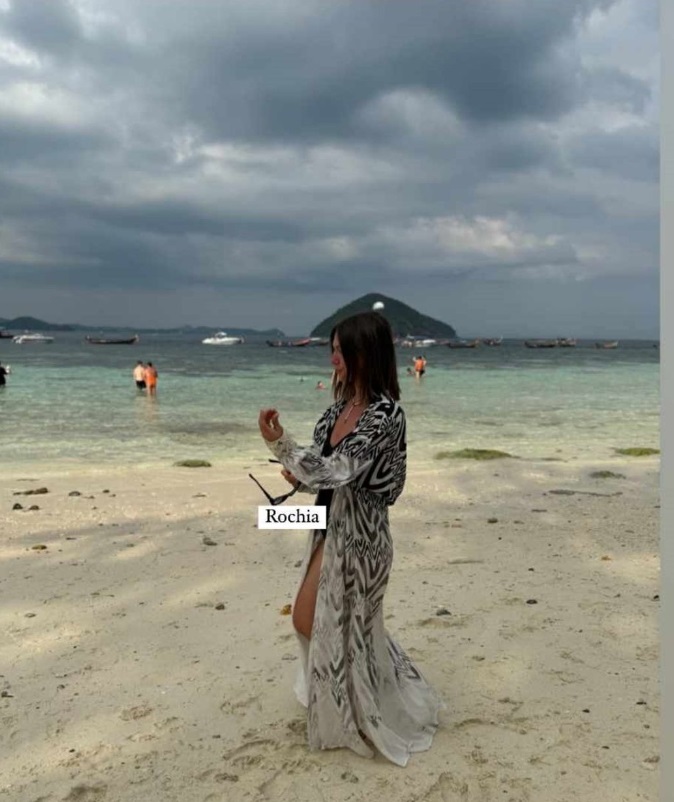 Imagini cu Adela Popescu în costum de baie, după ce a zis că e nemulțumită de silueta ei. Cum arată după ce a născut trei copii