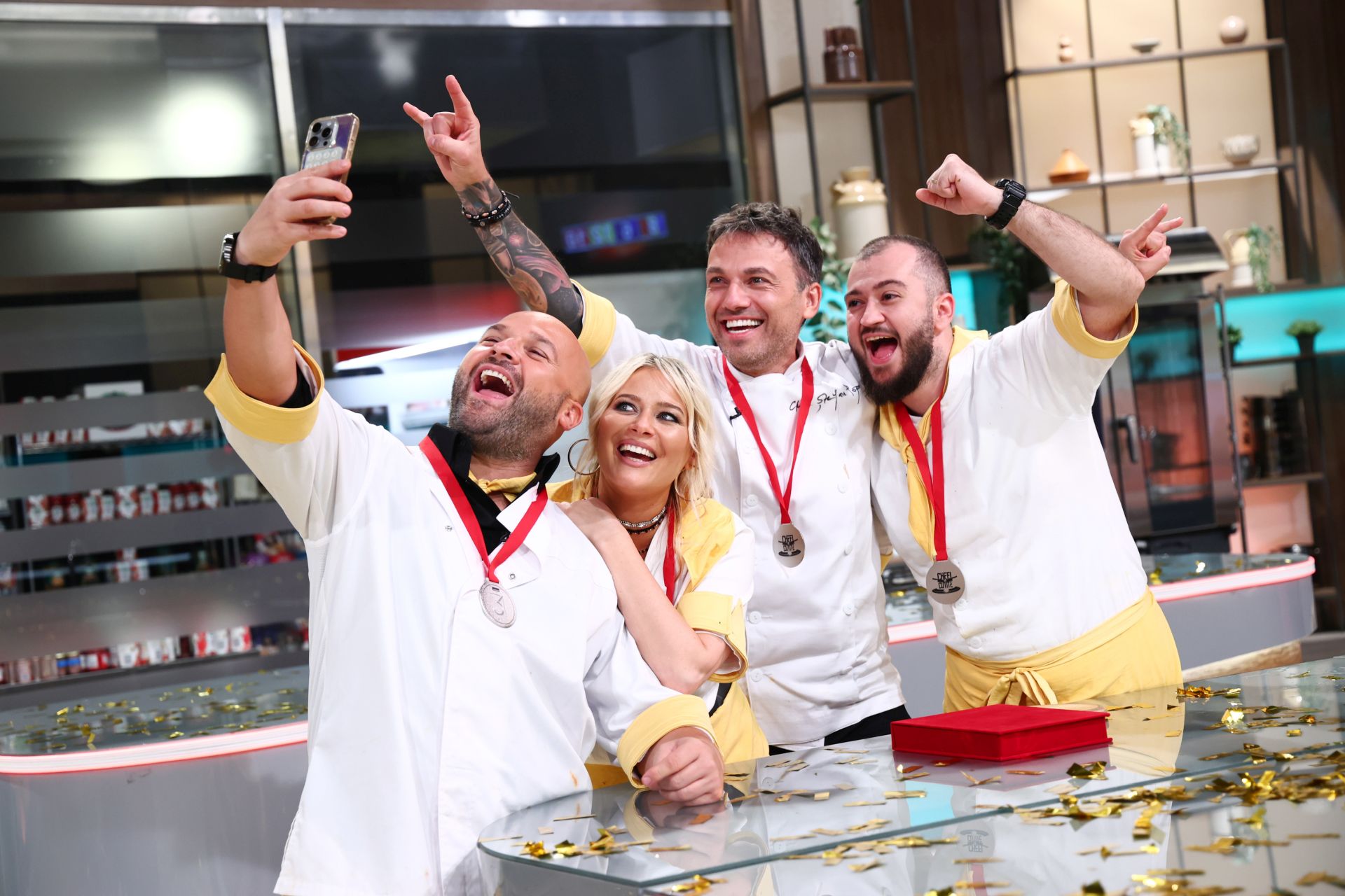 Chef Ștefan Popescu a câștigat battle-ul aniversar Chefi la cuțite de Ziua Antenei 1. Ce avantaj a primit pentru sezonul următor al show-ului culinar
