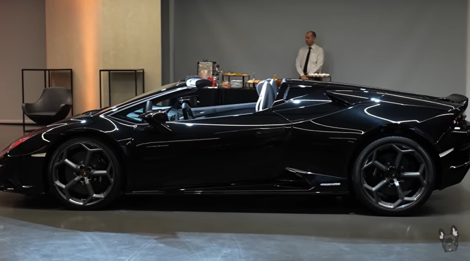 Imagini cu mașina de 300.000 de euro a lui Dorian Popa. A mers la fabrica Lamborghini, în Italia: „Mi-au dat și lacrimile”