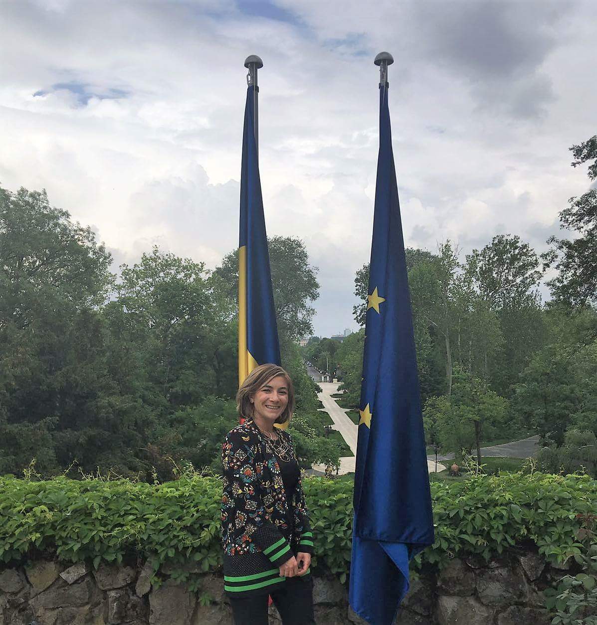 REPORTAJ/ Ce nu s-a văzut la recepția de Ziua Europei, de la Cotroceni; Liderii PSD au venit cu autocarele, Dragnea și Dăncilă au socializat peste o oră (FOTO)
