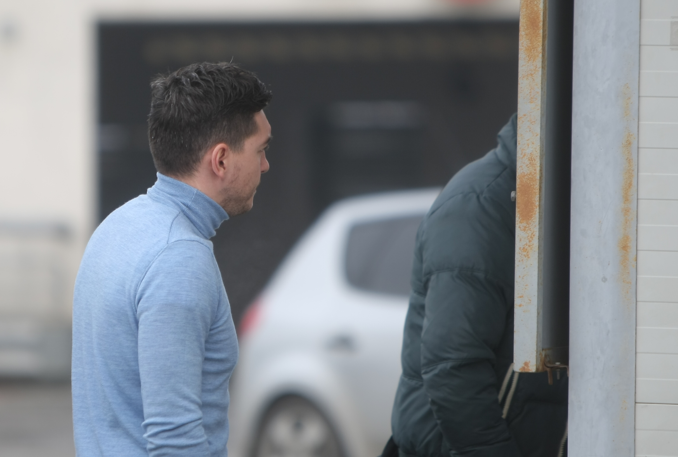 Simona Halep s-a întors acasă supărată și accidentată. A refuzat primirea la Salonul Oficial. Îmbulzeală la aeroport / GALERIE FOTO