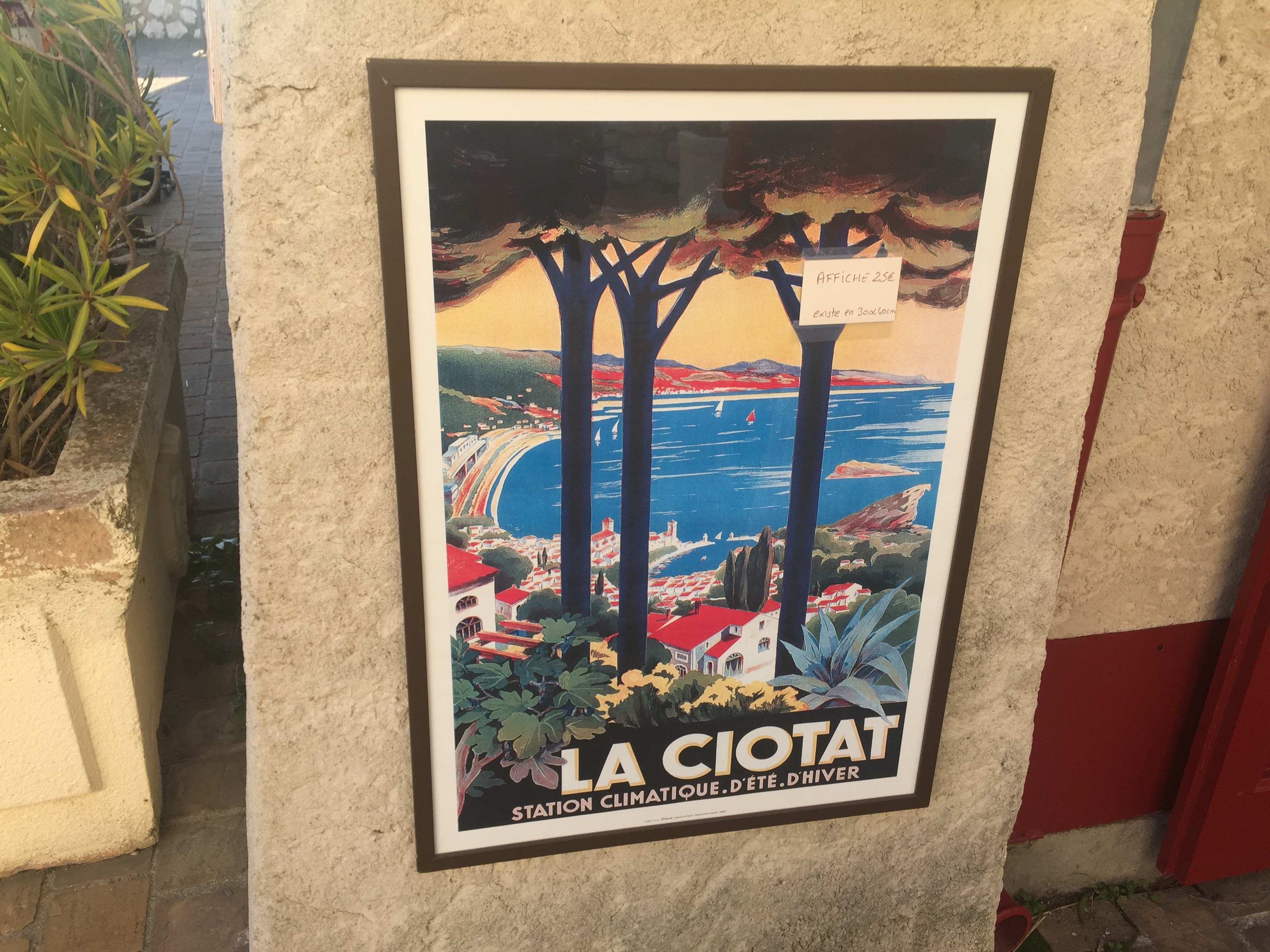 EXCLUSIV | "Ceaușescu" din Divertis e acum "ciotățean" de Provence. Libertatea l-a vizitat pe scriitorul Ioan T. Morar în „paradisul” unde s-a mutat pe termen nelimitat