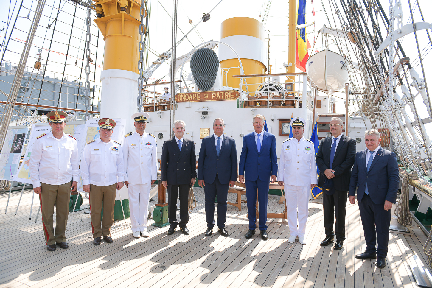 Ziua Marinei, în Portul Militar Constanţa. Klaus Iohannis a participat la manifestări, Marcel Ciolacu și Kelemen Hunor au lipsit