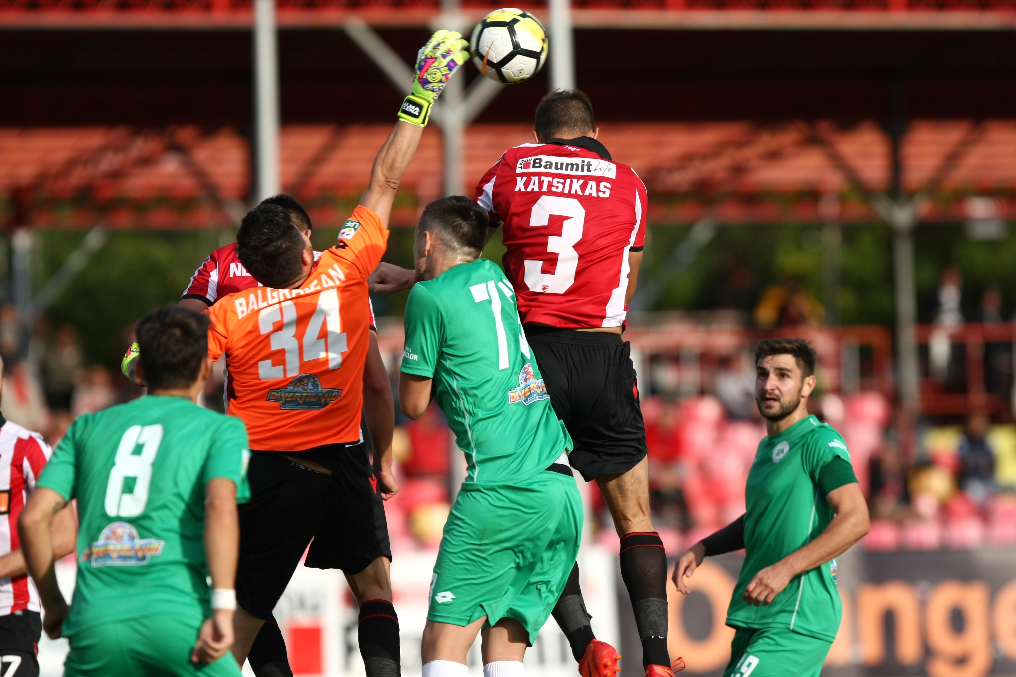 Liga 1, etapa a 11-a (restanță). Dinamo - Concordia. Lovitură de teatru în Ștefan cel Mare. Reacții: ”Nu trebuie să mai ieșim din casă” | FOTO&VIDEO
