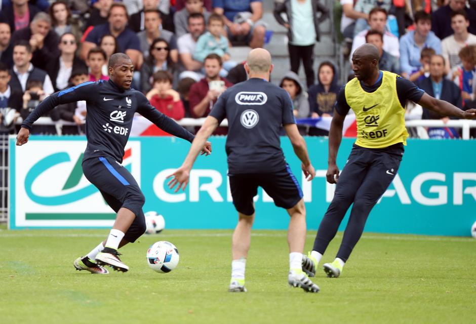 Francezii trag tare la Biarritz, pentru a învinge România în deschiderea Euro 2016. Antrenamente cu 10.000 de fani | GALERIE FOTO&VIDEO