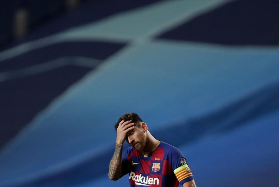 FOTO | 10 fotografii care arată modul în care a fost umilită Barcelona aseară de Bayern Munchen. Imaginea virală cu Messi din vestiar