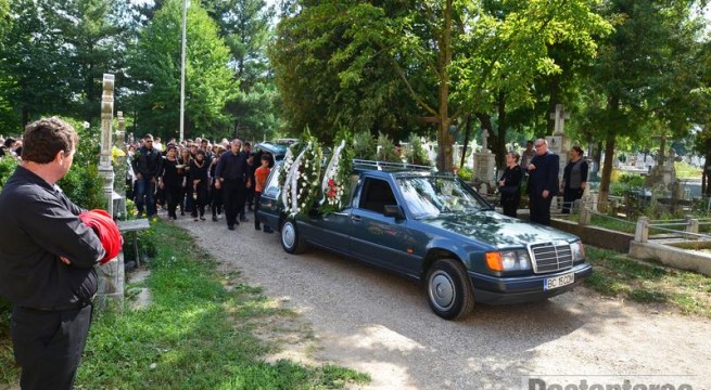 Tot Bacăul l-a plâns pe fostul fotbalist Ganea. Dusese pe picioare un infarct