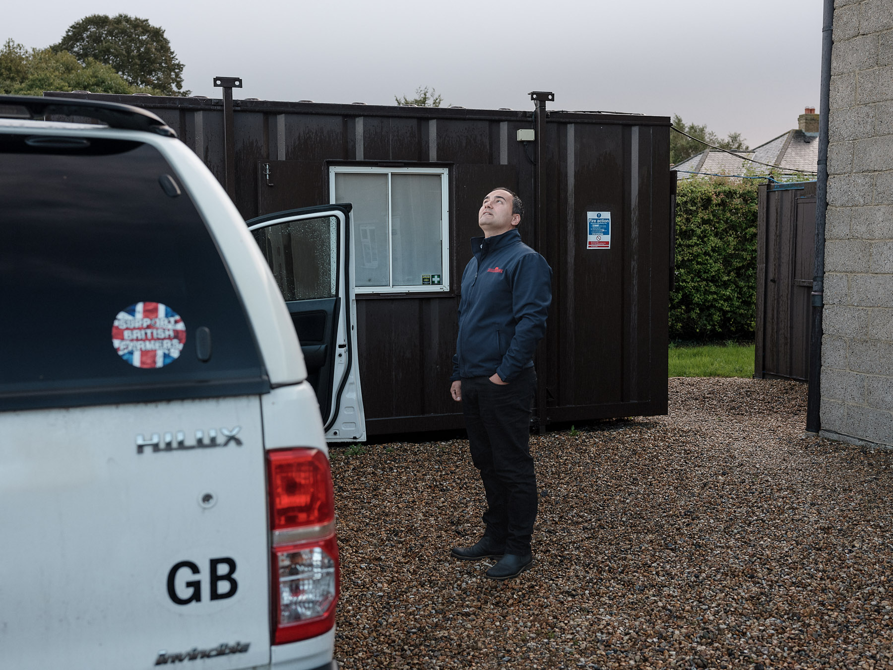 Managerul român al unei ferme din UK:  „Vrem să fim tratați ca străini până la moarte sau ne integrăm în viața asta de aici?”