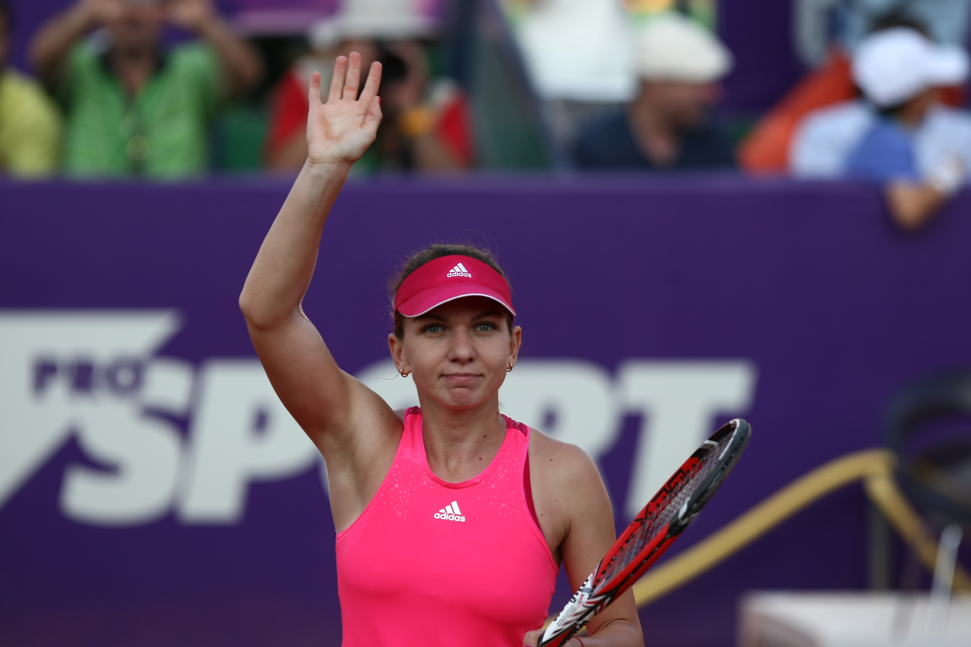 Simona Halep, la o victorie de titlu la București. Finala e cu italianca Vinci