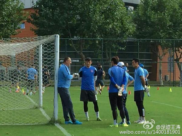 Dan Petrescu și-a început munca la Jiangsu Sainty. Dănălache l-a convins / GALERIE FOTO