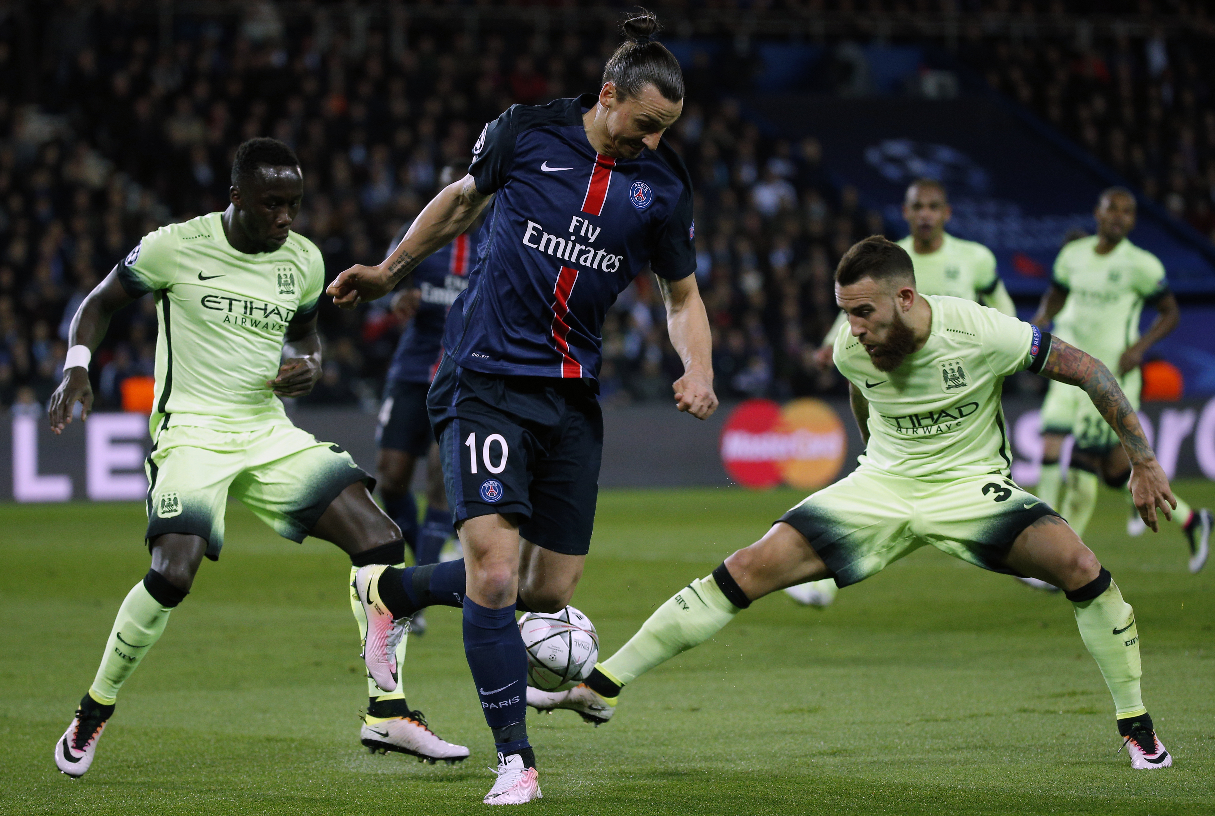 Liga Campionilor: PSG - City 2-2 și Wolfsburg - Real 2-0. Spaniolii, executaţi rapid. Comedia erorilor, la Paris / FOTO & VIDEO