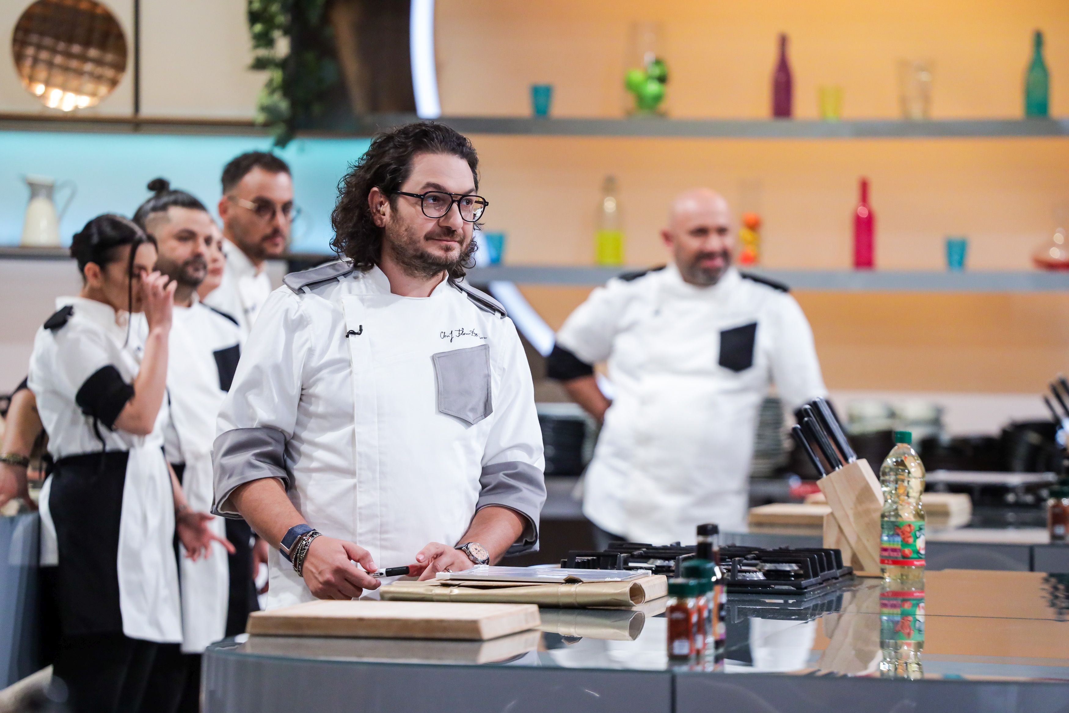 Lovitură dură dată de Chef Bontea în această seară la Chefi la cuțite sezonul 11. „Am din abundență amulete”