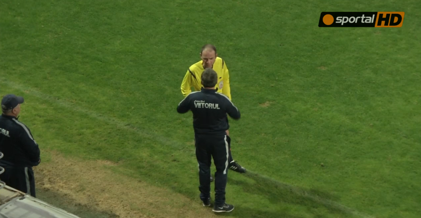 Gică Hagi a făcut scandal la meciul Viitorul - Levski Sofia 0-0, disputat în Turcia. ^S-a certat cu arbitrul și a refuzat să urce în tribună / VIDEO