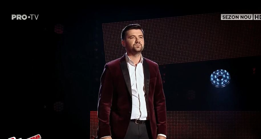 Surpriză pe scena de la Vocea României. Un arhidiacon la Arhiepiscopia Tomisului se vrea cântăreț | FOTO