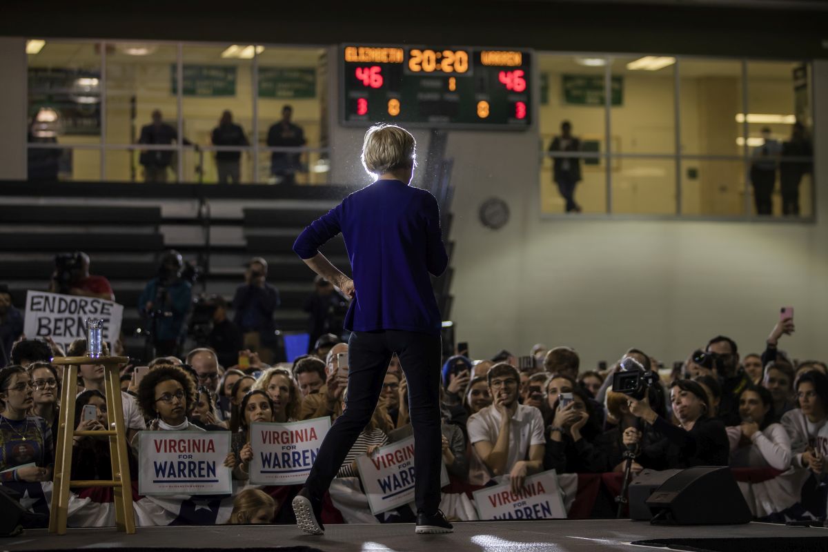 Săptămâna în imagini | Șocul Germaniei după atacul sângeros din Hanau, lupta împotriva coronavirusului și condamnarea unui aliat al lui Trump