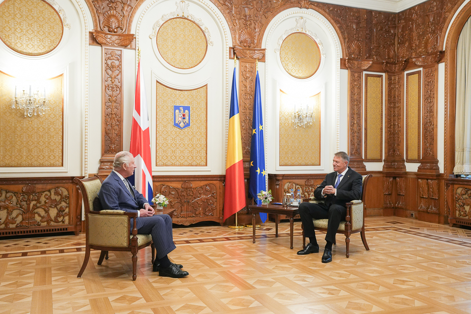 Regele Charles al III-lea a recitat din Eminescu la Palatul Cotroceni. „Întotdeauna m-am simțit acasă în România”