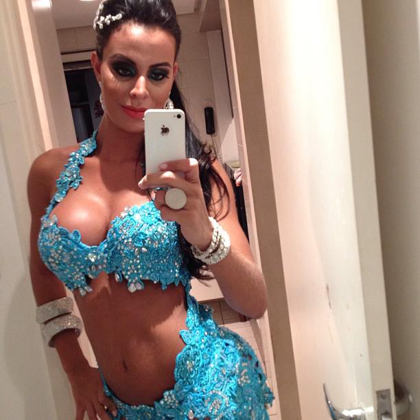 Cu ea în tribună, ai o zi mai bună! Lorena, muza fotbalului brazilian / GALERIE FOTO & VIDEO HOT