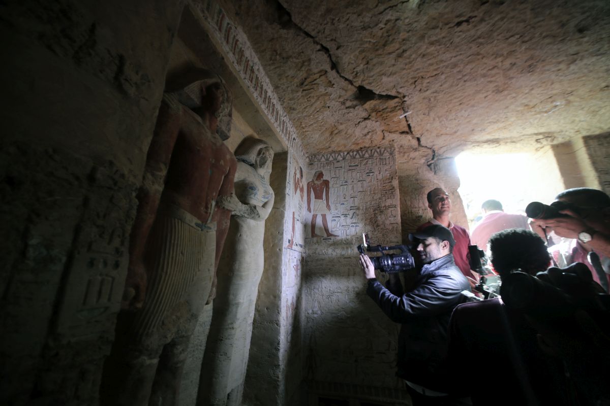 GALERIE FOTO| Mormânt vechi de 4.400 de ani, descoperit în Egipt. Ce au găsit înauntru i-a uimit pe arheologi