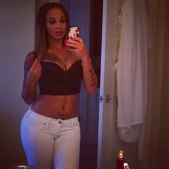 Selfie cu Crystal, fata asta este un model letal! Ea este regina sălilor de fitness / GALERIE FOTO INCENDIARĂ