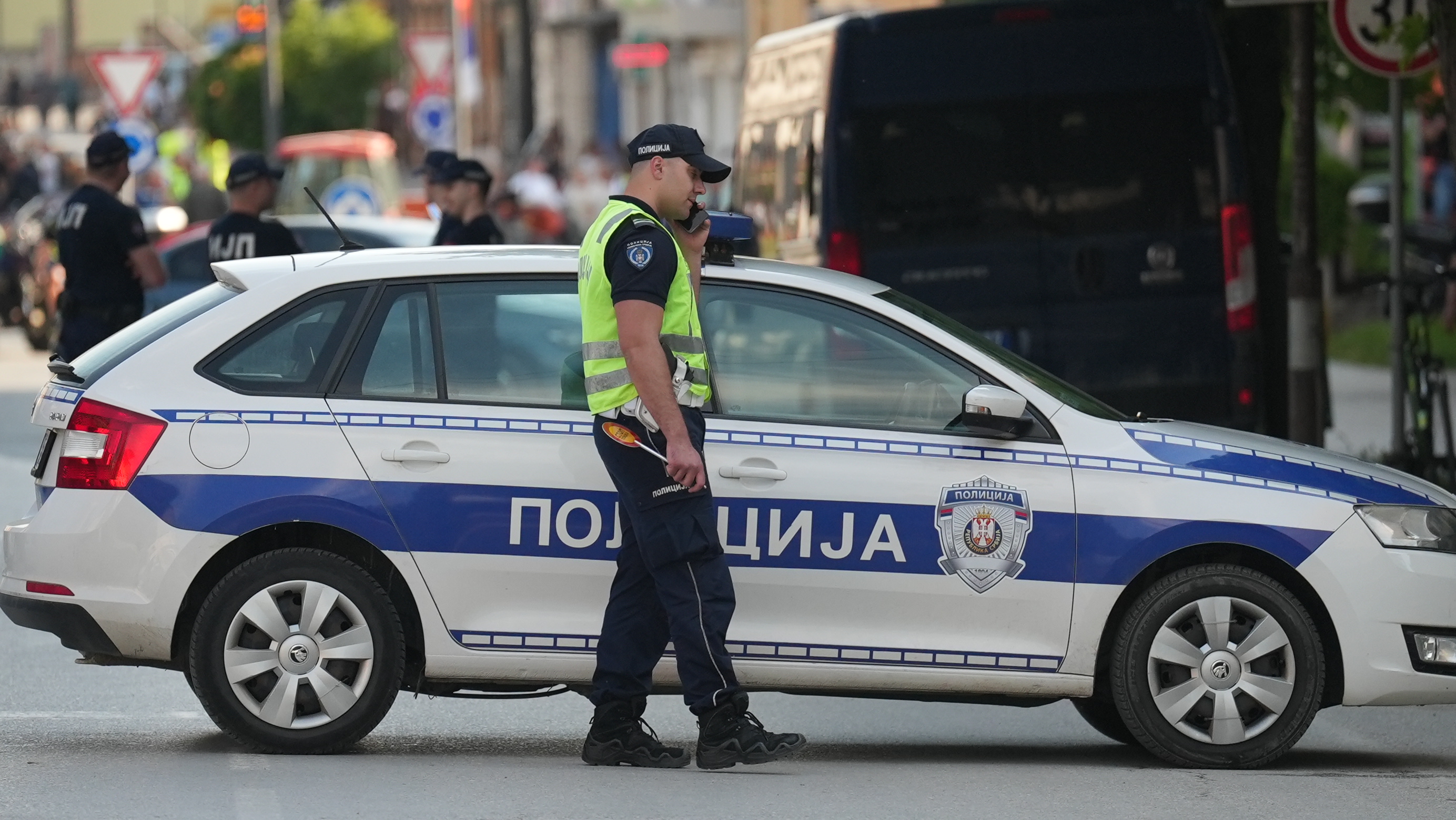 UDES KOD ORLOVAČE! Jedno vozilo se prevrnulo NA KROV, ima povređenih