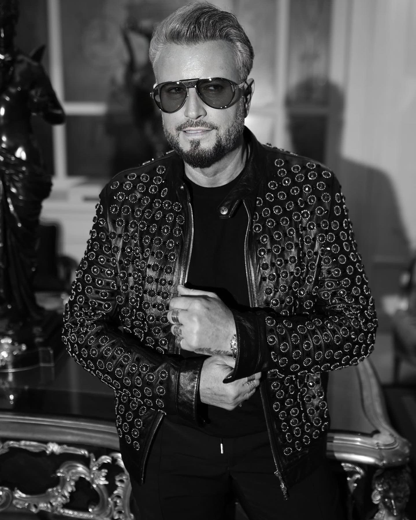Cătălin Botezatu, acuze la adresa vedetelor din România: „Sunt atât de multe persoane care poartă fake-uri. Este jenant!”