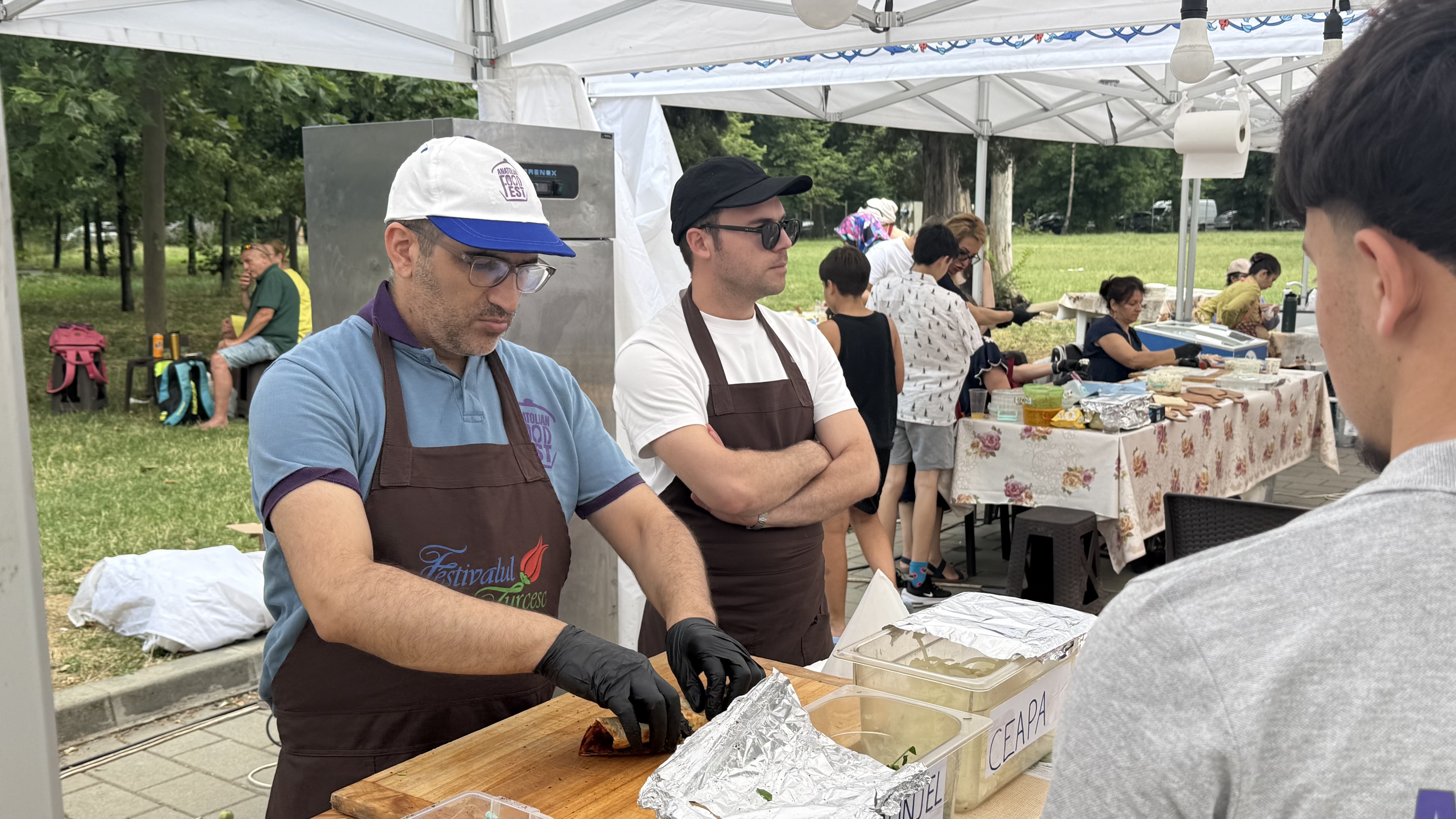 Cât costă șuberekul și kebabul la Festivalul Turcesc de la Arena Națională. Baclavaua e la mare căutare