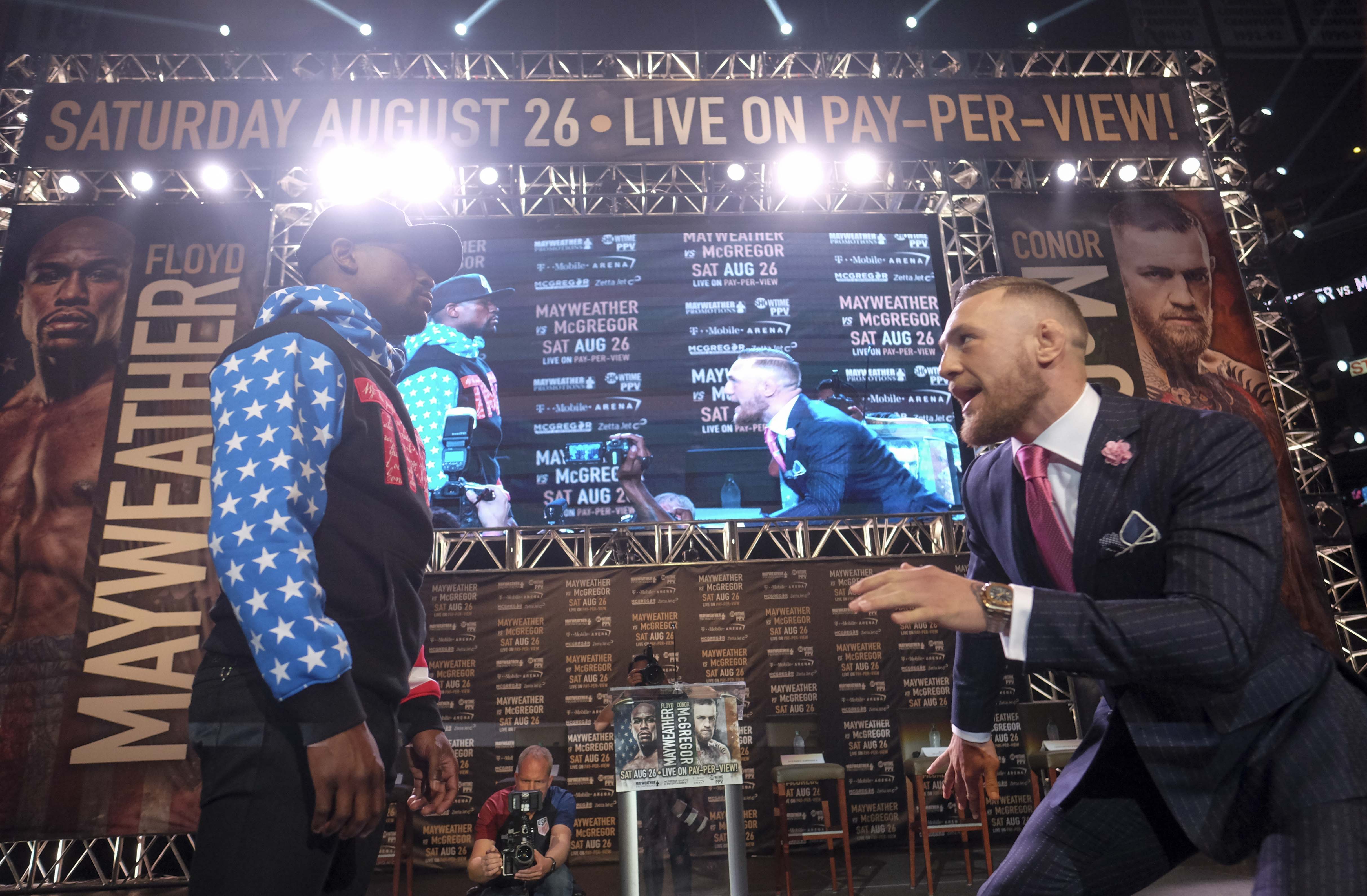 Totul despre meciul secolului, Mayweather vs McGregor. Lupta care a produs peste 1.000.000.000 $, o frecție ! Irlandezul a fost făcut KO în repriza a zecea. Floyd l-a menajat cât a putut! | LIVE&FOTO&VIDEO