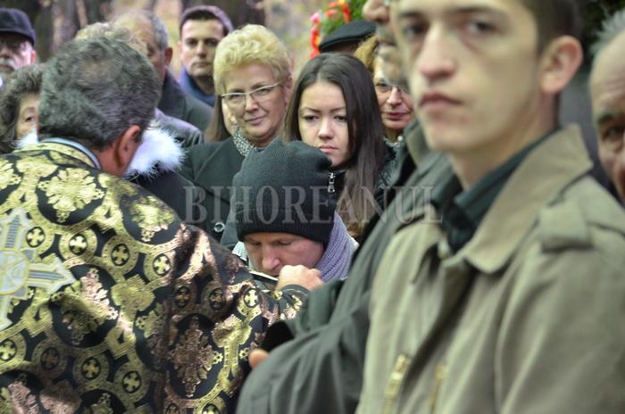 DOLIU. Neşu senior a fost înmormântat: "A avut un moment de cădere"
