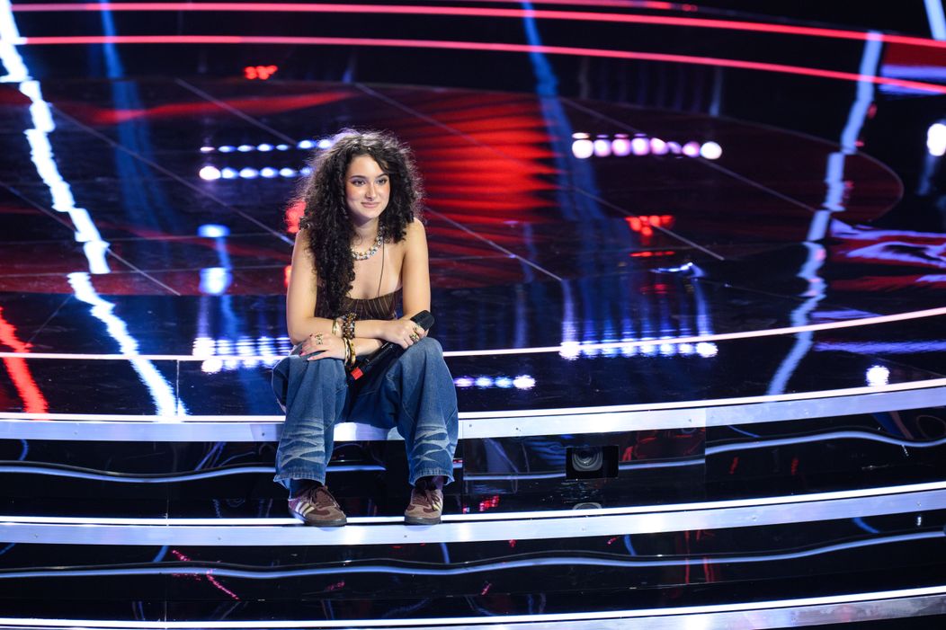 Cum a apărut Eva, fiica lui Andrei Nicolescu, președinte la Dinamo, pe scena de la Vocea României 2025. „Eu te știu de pe TikTok!”